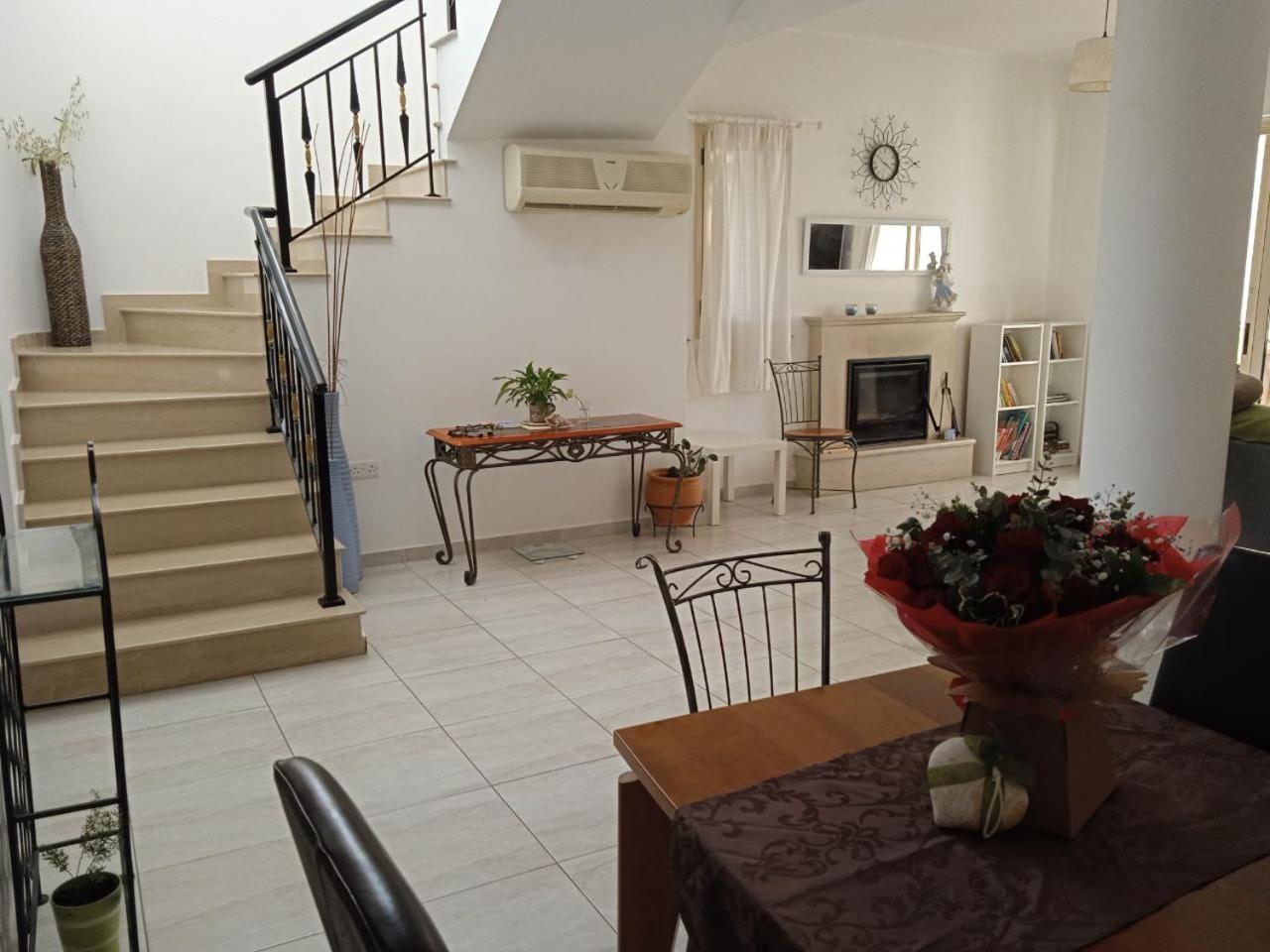 Zenberry House Apartment Mandria  Luaran gambar